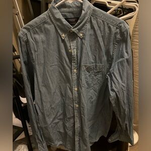 American Eagle Outfitters Athletic Fit Medium Adult Blue Longsleeve Button Up